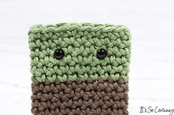 Add Safety Eyes To Baby Yoda Crochet Gift Card Holder