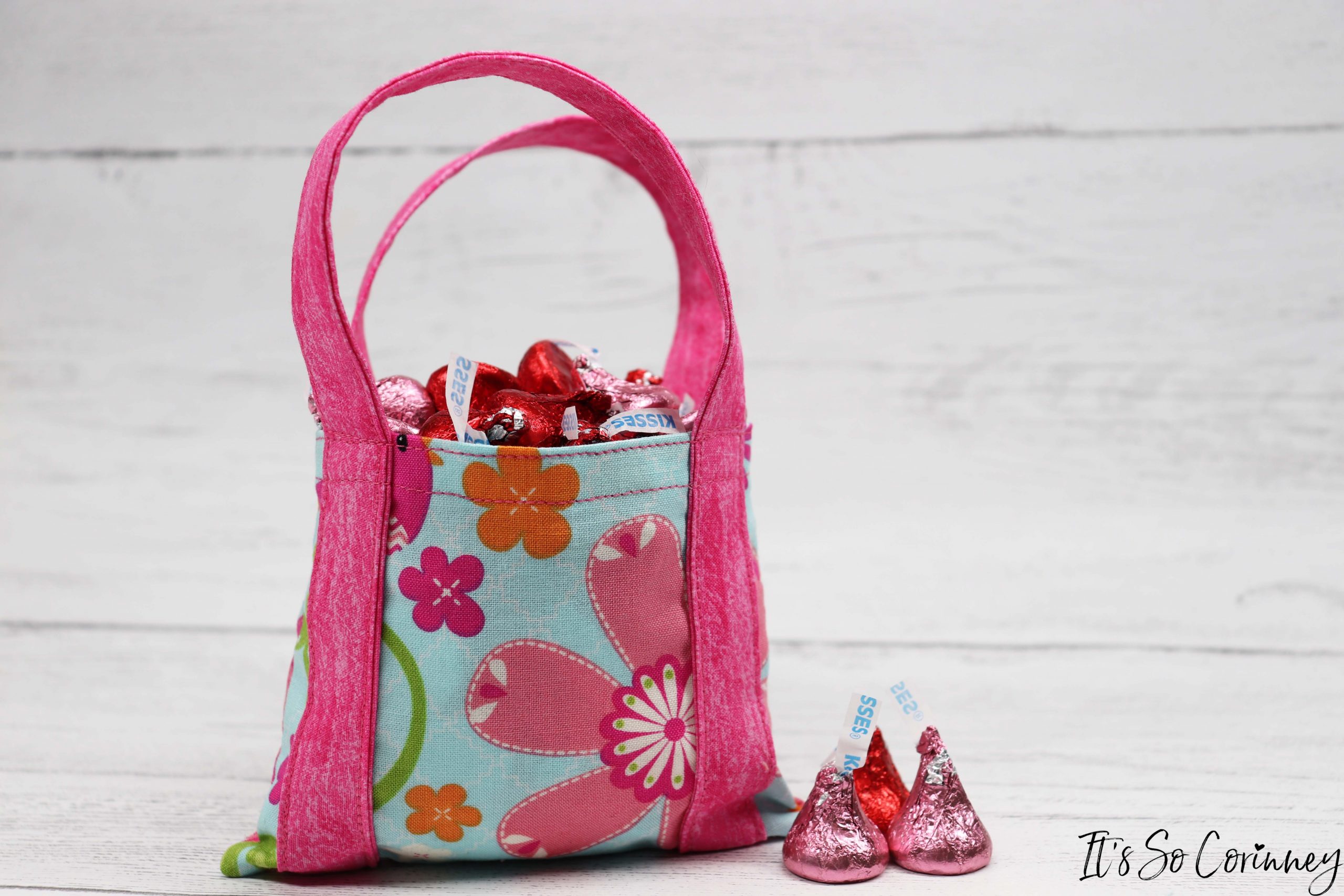 Easy Fabric Candy Bag Sewing Pattern